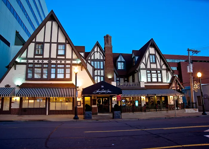 4 star hotel: Seven Gables Inn, St Louis West, A Tribute Portfolio Hotel